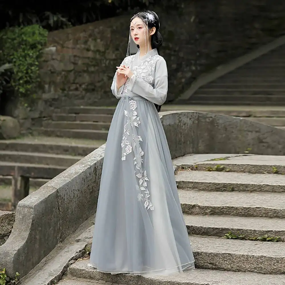 Retro Embroidery Hanfu Dress Folk Classical Dance Costume Women Princess Fairy Hanfu Dress For Prom Formal Birthday Wedding
Retro Embroidery Hanfu Dress Folk Classical Dance Costume Women Princess Fairy Hanfu Dress For Prom Formal Birthday Wedding