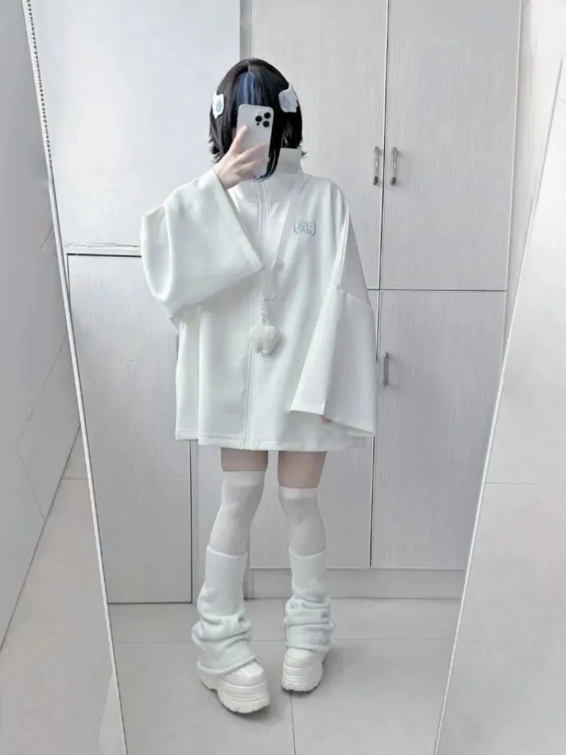 2024 Harajuku Kawaii Stand Collar Zipper Coat Women Y2k E-Girl Mid-length Loose Jackets New Long Sleeve White Tops Mujer
2024 Harajuku Kawaii Stand Collar Zipper Coat Women Y2k E-Girl Mid-length Loose Jackets New Long Sleeve White Tops Mujer