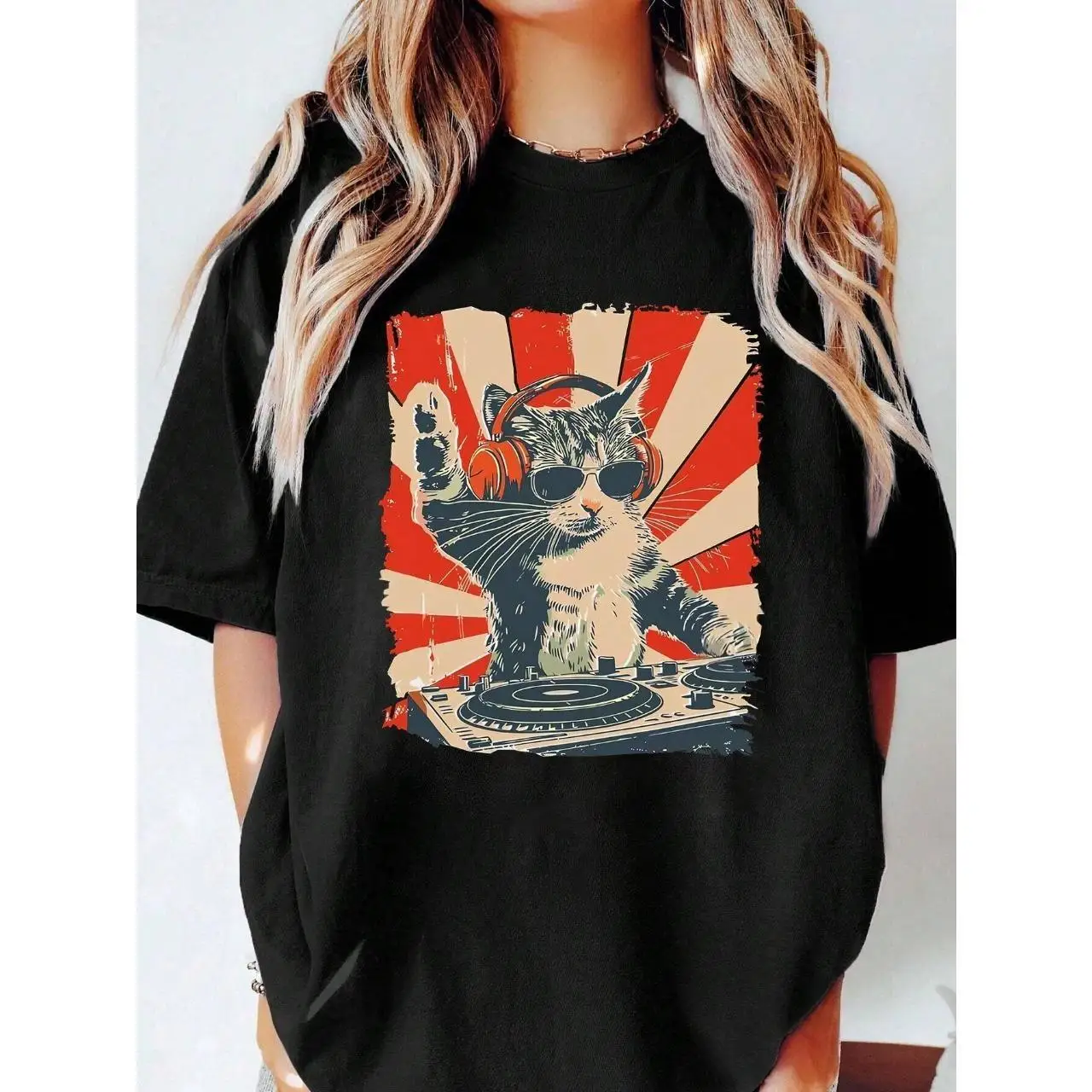 Women's DJ Cat T-shirt Retro Japanese Ukiyo-e Graphic Tee Hip Hop DJ Music Lover Top
Women's DJ Cat T-shirt Retro Japanese Ukiyo-e Graphic Tee Hip Hop DJ Music Lover Top