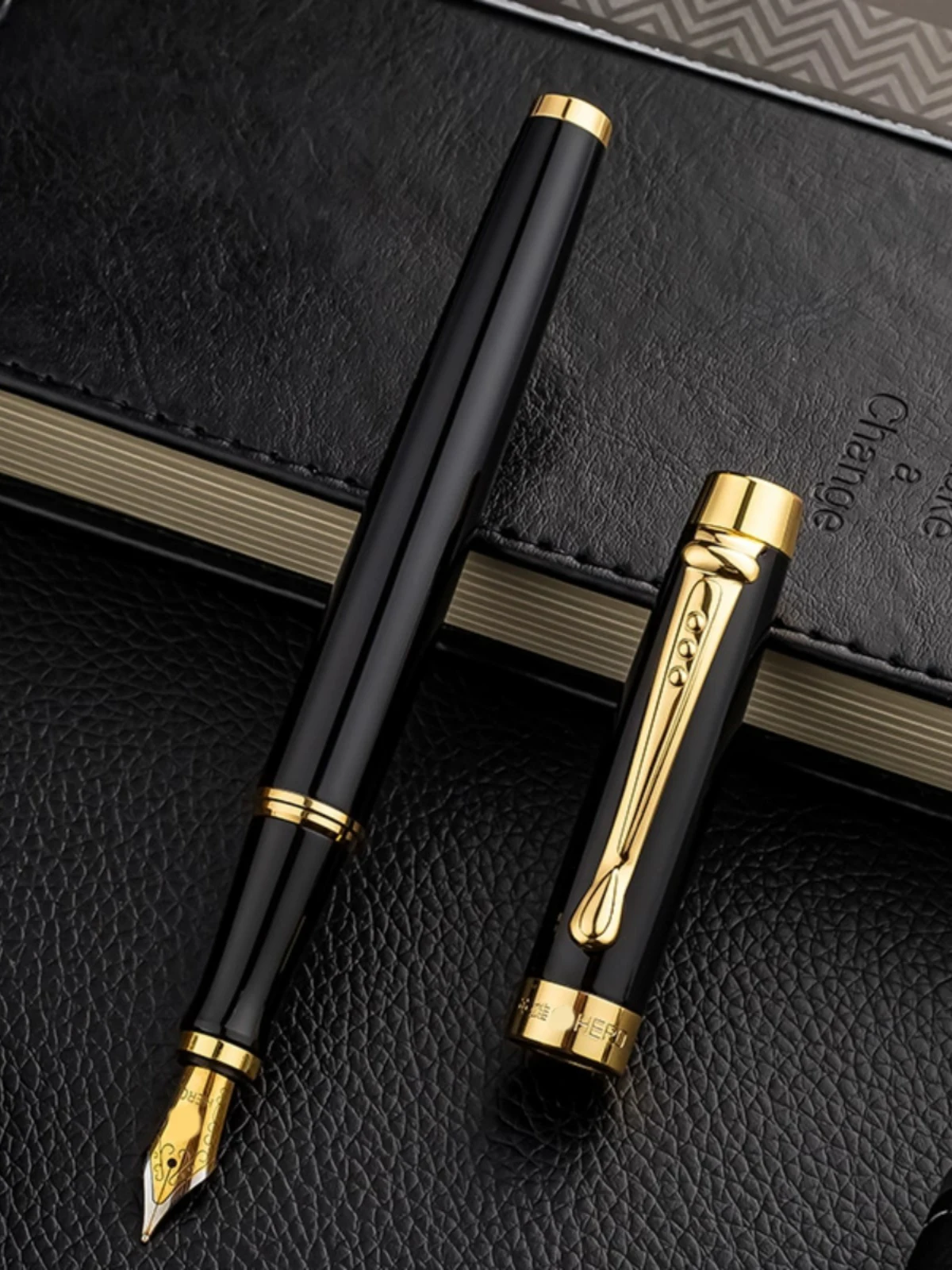 Hero H707 высококачественный классический металлический фонтан, женский подарок, школьные канцелярские принадлежности для студентов
Hero H707 высококачественный классический металлический фонтан, женский подарок, школьные канцелярские принадлежности для студентов