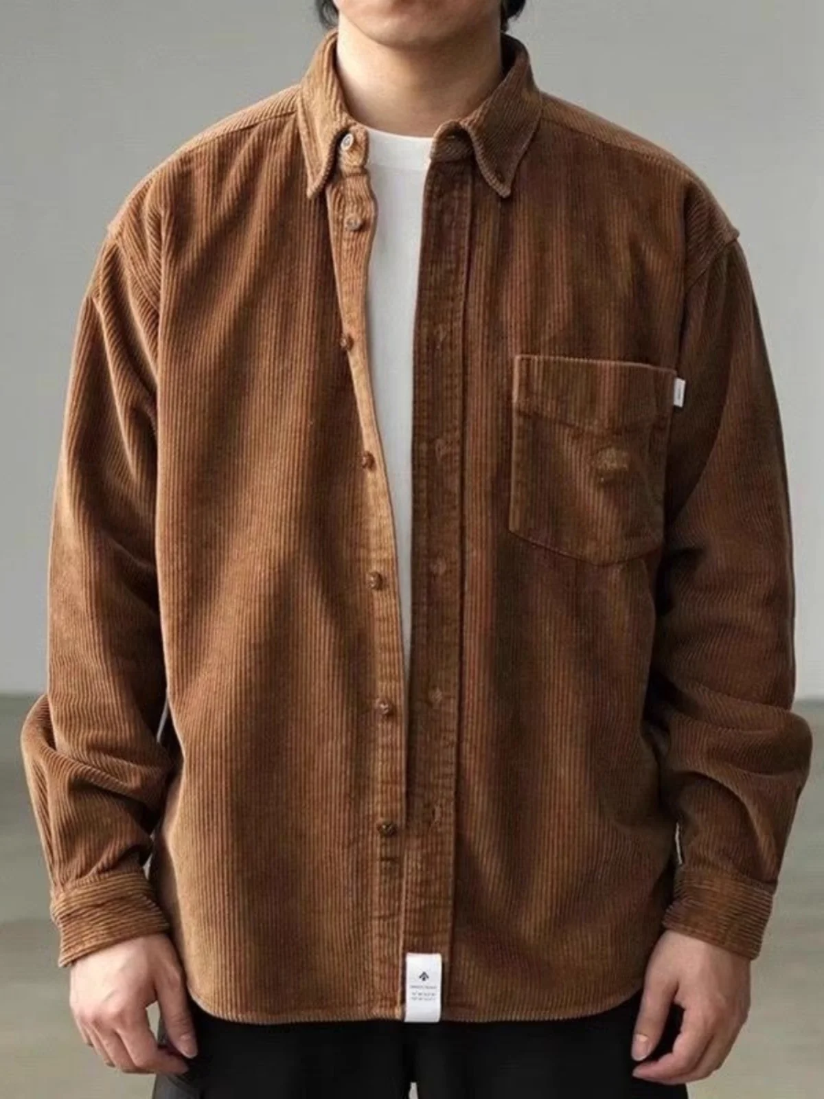 Men's Corduroy Jaet Long Sve Spring Autumn Faion Brand ket Youth American Retro Workwear Autumn Winter Coat
Men's Corduroy Jaet Long Sve Spring Autumn Faion Brand ket Youth American Retro Workwear Autumn Winter Coat