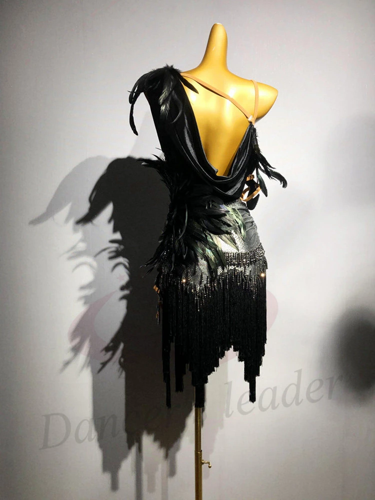 Latin Dancer Adult Children's High end Customized Silver Dress Feather Back Tango Samba AB Stone Performance Dress
Latin Dancer Adult Children's High end Customized Silver Dress Feather Back Tango Samba AB Stone Performance Dress