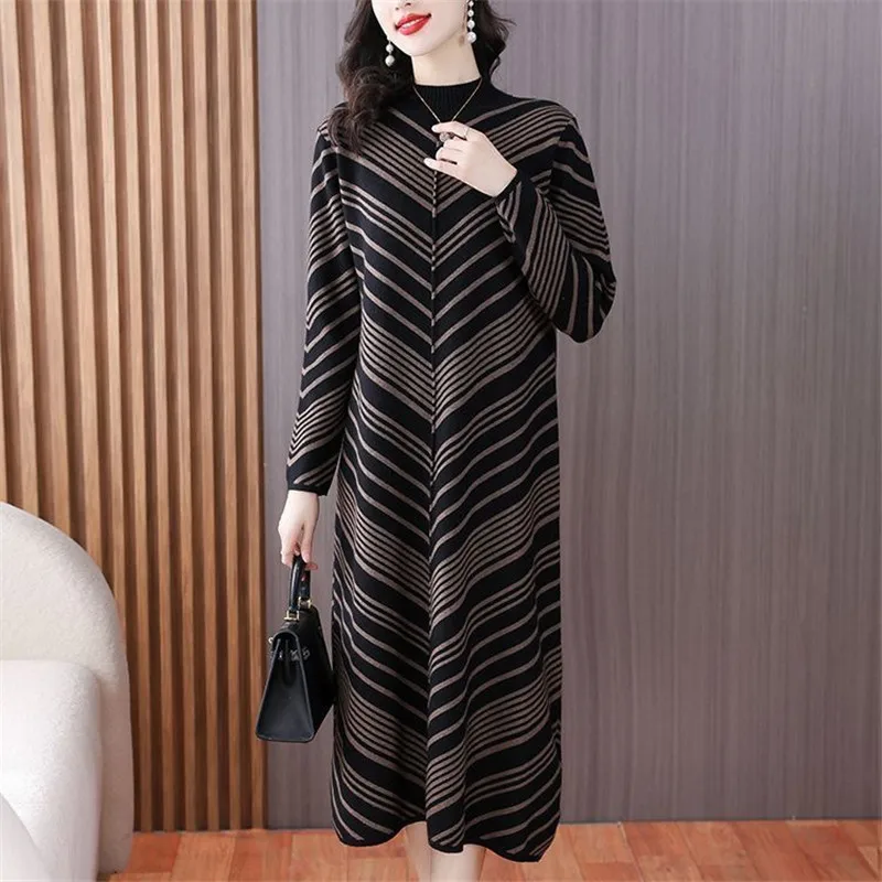 Women Loose Oversize Slim Knit Dress 2023 New Autumn Winter Clothes Fashion Elegant Striped Half High Collar Female Sweater
Women Loose Oversize Slim Knit Dress 2023 New Autumn Winter Clothes Fashion Elegant Striped Half High Collar Female Sweater