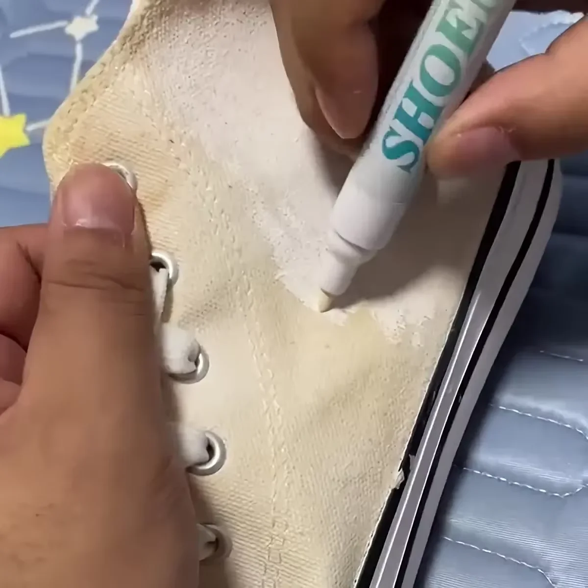 1/3/8pcs Shoe Revival Pen: Instant Stain Remover & Color Filler - Easy and Quick Shoe Care Solution, Sneaker Reviver: Waterproof
1/3/8pcs Shoe Revival Pen: Instant Stain Remover & Color Filler - Easy and Quick Shoe Care Solution, Sneaker Reviver: Waterproof
