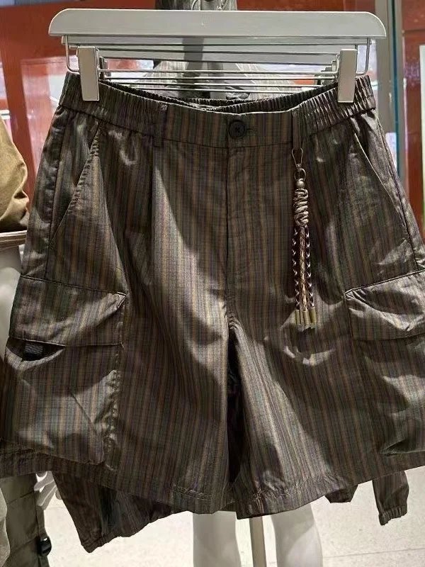 2026 Summer New Men's Plaid Short Pants Casual Loose Workwear Polyester Fiber Pocket Design Fashionable And Stylish
2026 Summer New Men's Plaid Short Pants Casual Loose Workwear Polyester Fiber Pocket Design Fashionable And Stylish