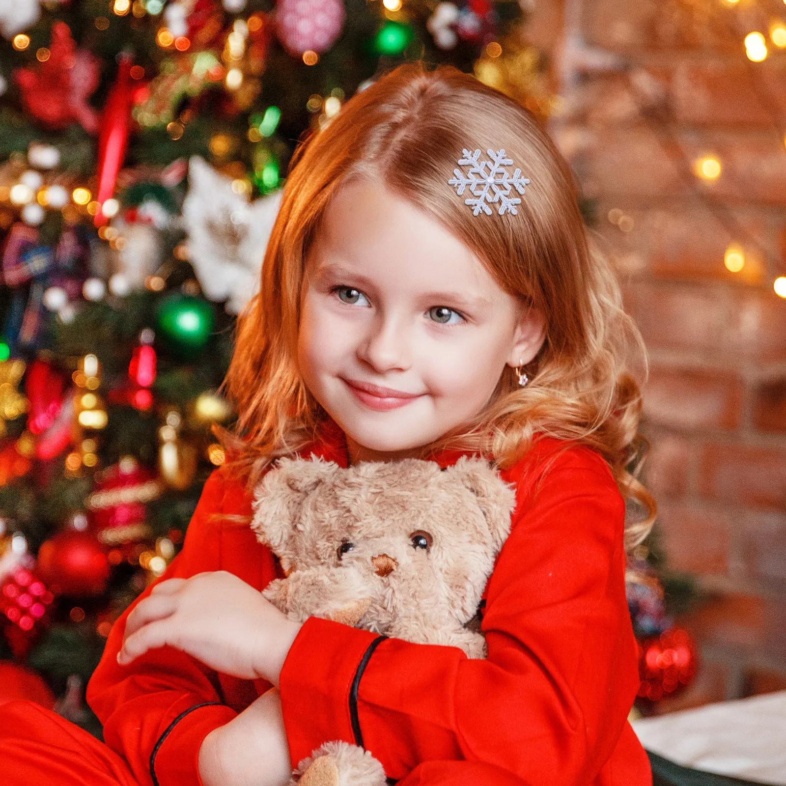 4Pcs Shining Snowflake Hair Clips Premium Alloy Exaggerated Style Christmas Hair Accessories for Daily Party Wear Women Girls
4Pcs Shining Snowflake Hair Clips Premium Alloy Exaggerated Style Christmas Hair Accessories for Daily Party Wear Women Girls