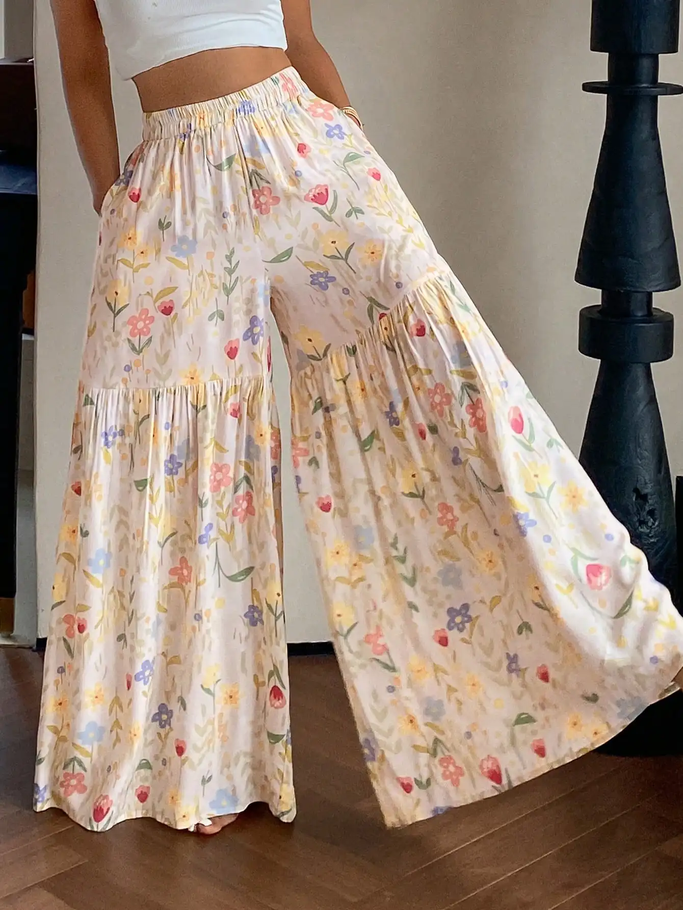 Women's Lightweight Ditsy Floral Loose Wide Leg Pajama Pants for Summer
Women's Lightweight Ditsy Floral Loose Wide Leg Pajama Pants for Summer