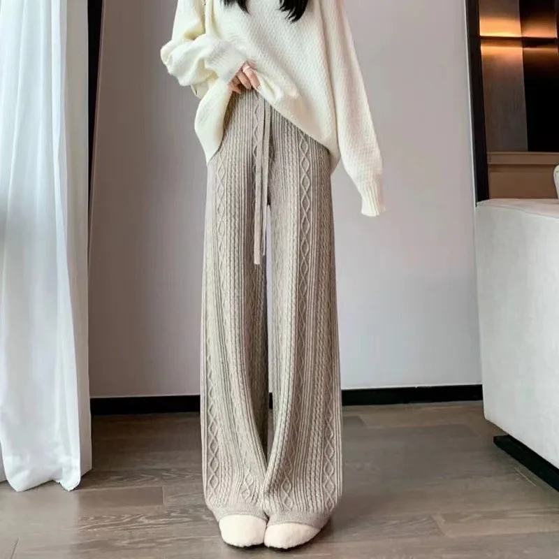 Retro Diamond Knitted Wide Leg Pants Women's Autumn Winter Soft Draping Straight Casual Floor-Length Loose Slimming Trousers
Retro Diamond Knitted Wide Leg Pants Women's Autumn Winter Soft Draping Straight Casual Floor-Length Loose Slimming Trousers
