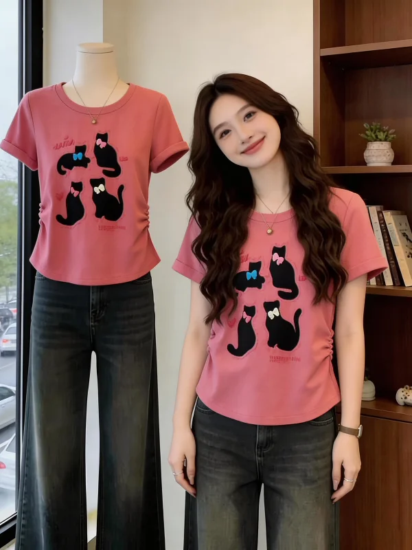 Dopamine Pink Short Sleeve T-Shirt Women's Summer New Style plus Size Anti-Aging Irregular Shoulder Korean Style Commute Wind
Dopamine Pink Short Sleeve T-Shirt Women's Summer New Style plus Size Anti-Aging Irregular Shoulder Korean Style Commute Wind
