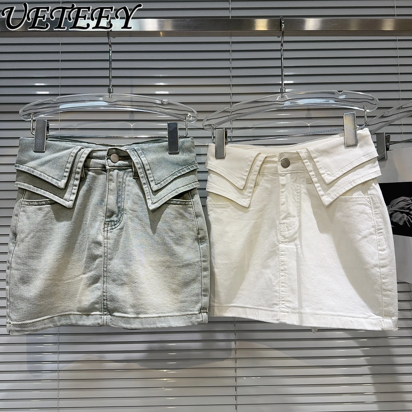 2025 Summer New Sweet Cool Hot Girl Double Waist Flanged Washed Polished White Denim Short Skirts High Waist Slim Hip Mini Skirt
2025 Summer New Sweet Cool Hot Girl Double Waist Flanged Washed Polished White Denim Short Skirts High Waist Slim Hip Mini Skirt