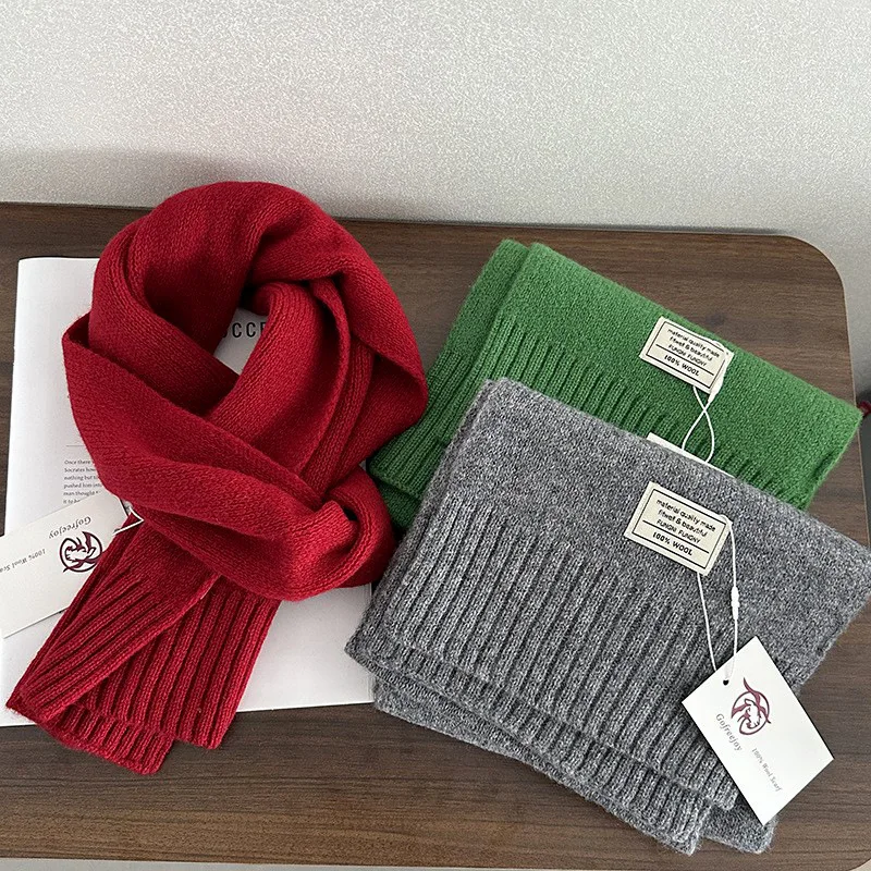 Pure color versatile wool scarf for men and women, Christmas winter warm knit elongated new scarf
Pure color versatile wool scarf for men and women, Christmas winter warm knit elongated new scarf