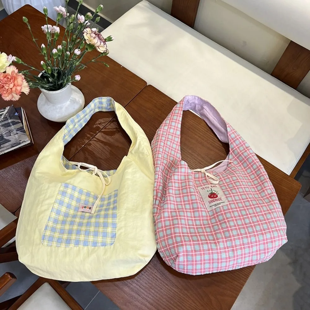 Casual Cloth Double Sided Plaid Bag Korean Style Vest Bag Fresh Color Shoulder Bag Large Capacity Retro Messenger Bag Women
Casual Cloth Double Sided Plaid Bag Korean Style Vest Bag Fresh Color Shoulder Bag Large Capacity Retro Messenger Bag Women