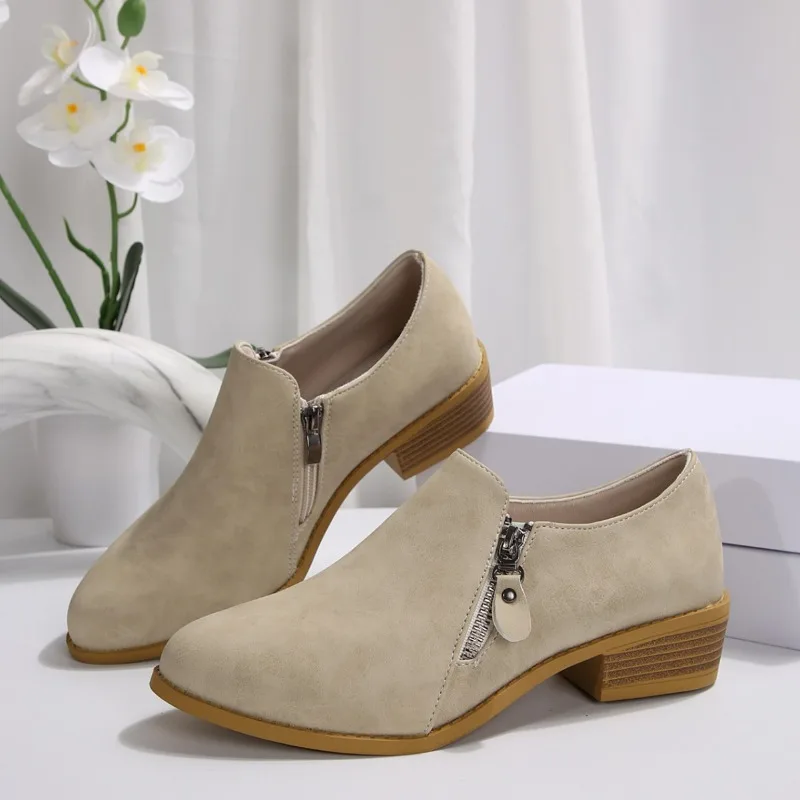 Shoes for Woman British Style Retro Suede Casual Shoes Fashion Pointed Toe Women Shoes Classic Low-top Ankle Boots Zapatos Mujer
Shoes for Woman British Style Retro Suede Casual Shoes Fashion Pointed Toe Women Shoes Classic Low-top Ankle Boots Zapatos Mujer
