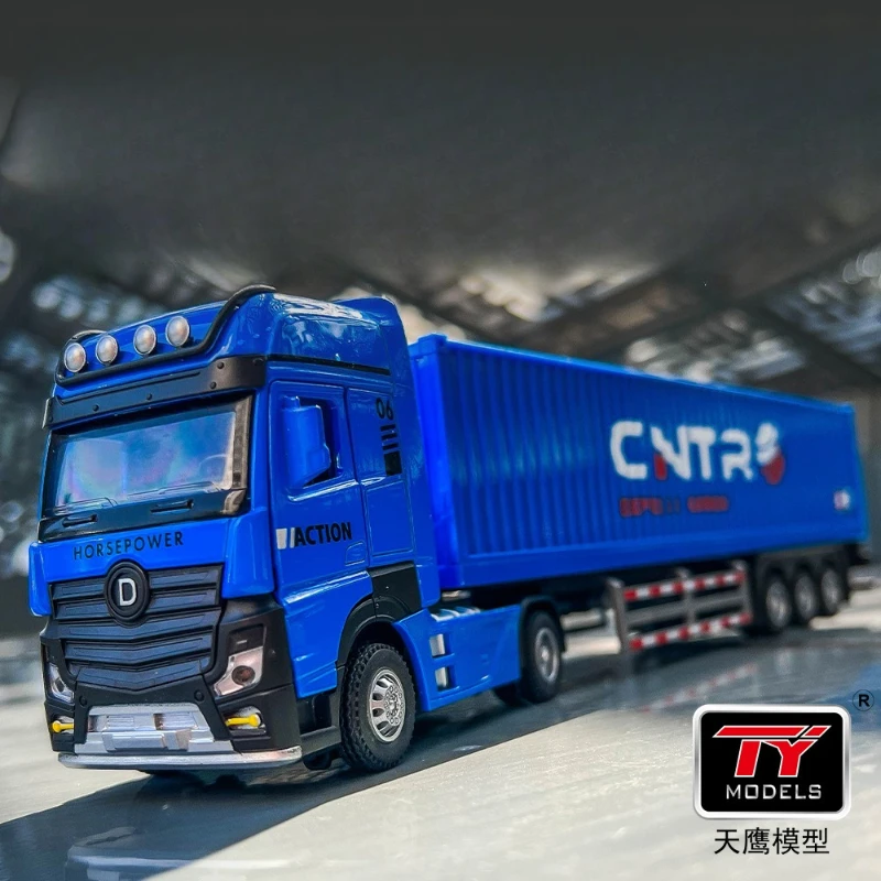 1:50 Alloy lengthened tractor Container truck Construction vehicle Double door Large truck Collection ornament Model gift
1:50 Alloy lengthened tractor Container truck Construction vehicle Double door Large truck Collection ornament Model gift