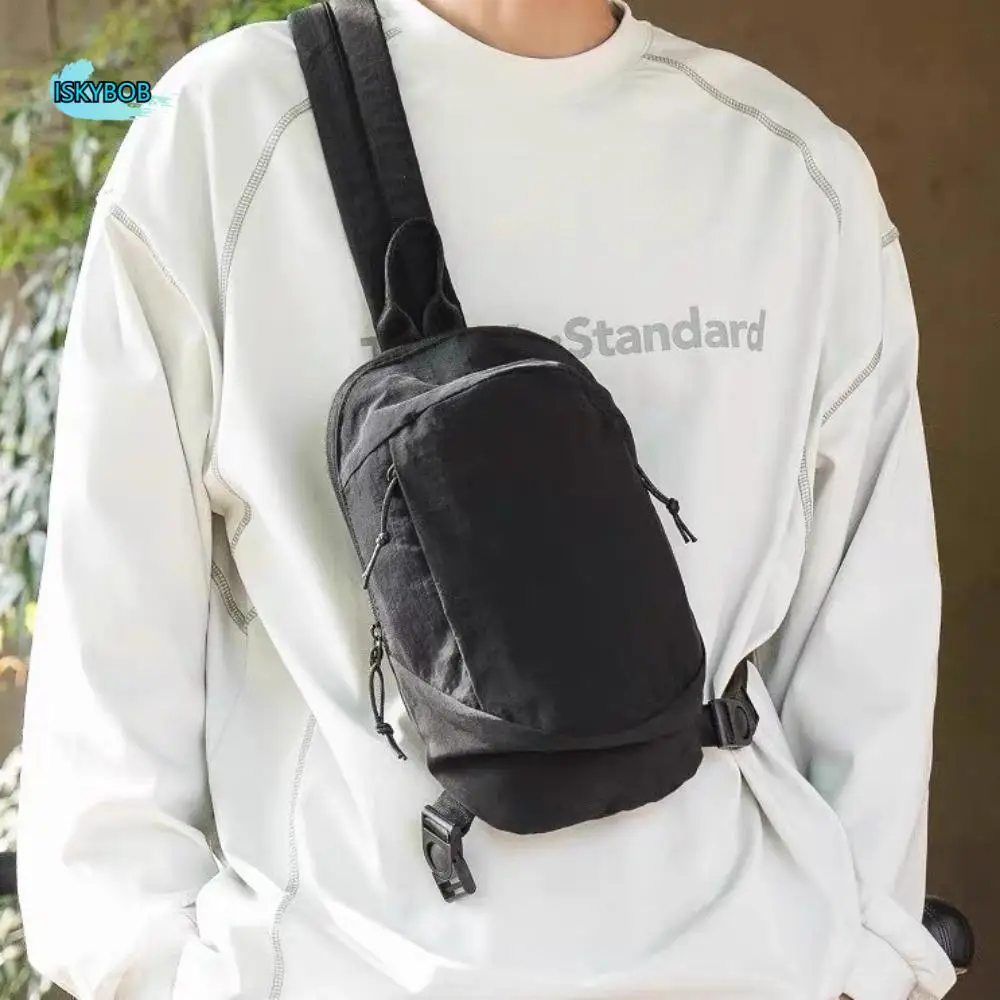 Solid Color Men's Chest Bag Large Capacity Korean Style Nylon Shoulder Bag Multifunctional Adjustable Shoulder
Solid Color Men's Chest Bag Large Capacity Korean Style Nylon Shoulder Bag Multifunctional Adjustable Shoulder