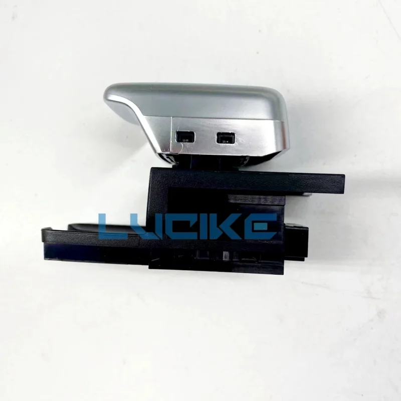 LR071958 LR039618 Discovery 4 handbrake switch handbrake button original factory
LR071958 LR039618 Discovery 4 handbrake switch handbrake button original factory
