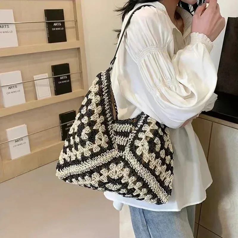 Fashion Designer Hand-woven Bag Multi-function Raffia Crochet Straw Bag Holiday Style Beach Bag Pastoral Style Shoulder Tote Bag
Fashion Designer Hand-woven Bag Multi-function Raffia Crochet Straw Bag Holiday Style Beach Bag Pastoral Style Shoulder Tote Bag