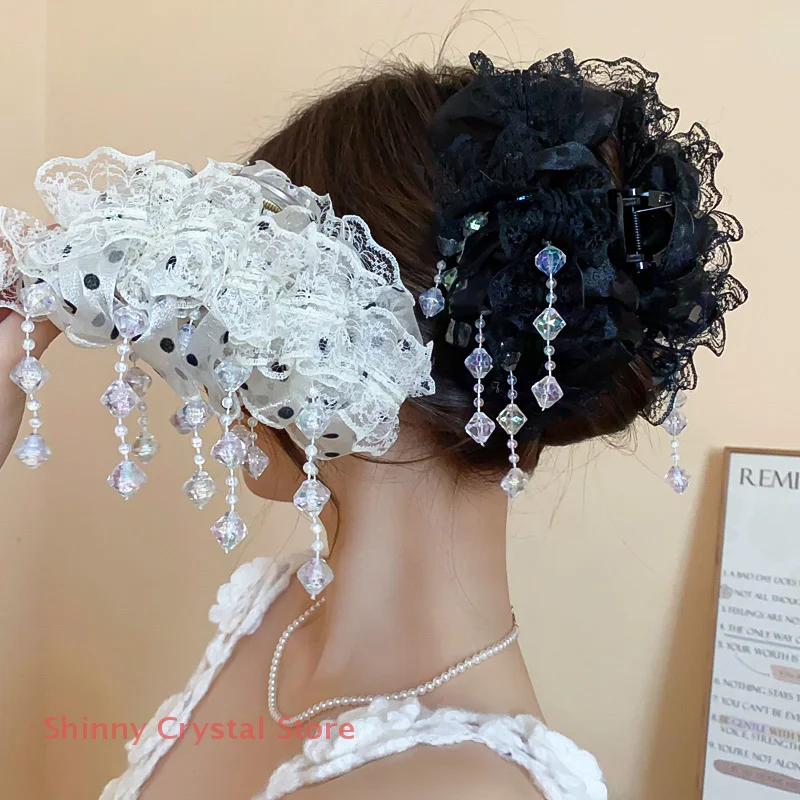 Fashion Lace Flower Hair Clip For Women Girls Large Shark Clip Temperament Hair Claw Headwear Versatile Hair Accessories Gifts
Fashion Lace Flower Hair Clip For Women Girls Large Shark Clip Temperament Hair Claw Headwear Versatile Hair Accessories Gifts
