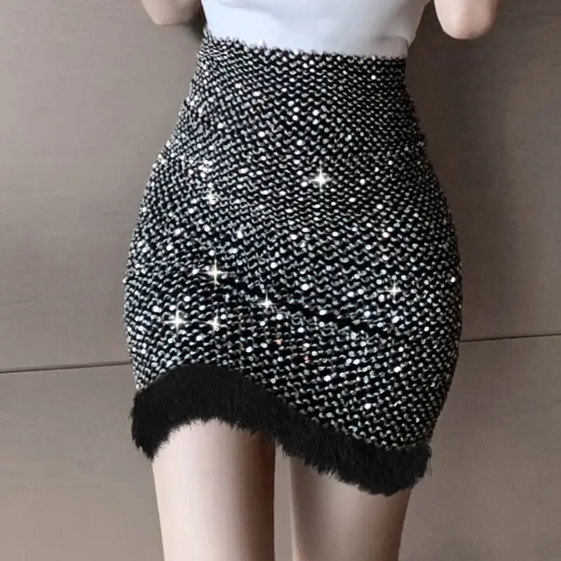 Корейская мода, осень-зима, новая женская однотонная молния с блестками и кисточками, простота, шикарная короткая тонкая юбка трапециевидной формы с высокой талией и запахом на бедрах
Корейская мода, осень-зима, новая женская однотонная молния с блестками и кисточками, простота, шикарная короткая тонкая юбка трапециевидной формы с высокой талией и запахом на бедрах