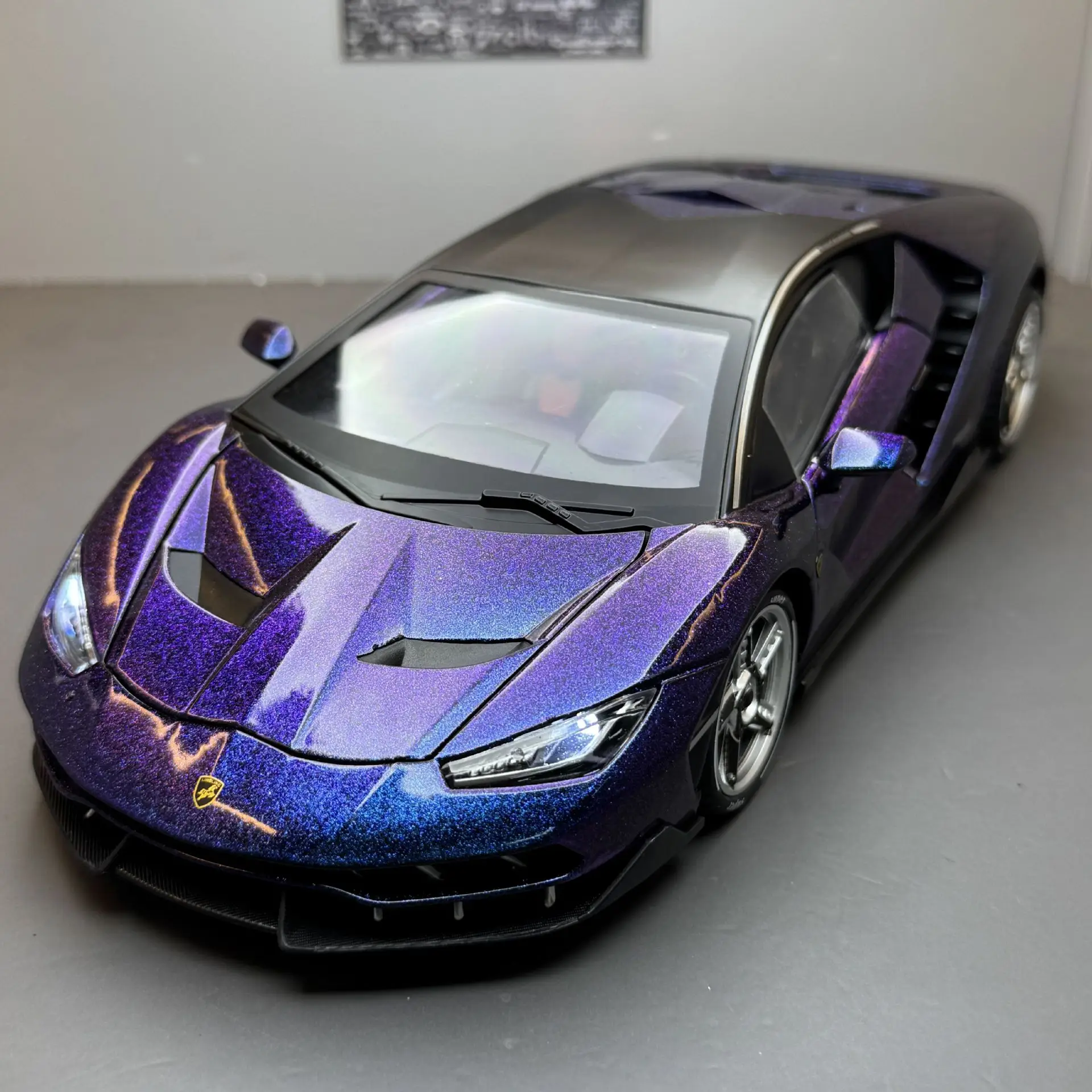 1:18 Centenario LP770-4 Sports Car Alloy Model Diecast Metal Racing Car Model Simulation Sound Light Toy Gift
1:18 Centenario LP770-4 Sports Car Alloy Model Diecast Metal Racing Car Model Simulation Sound Light Toy Gift