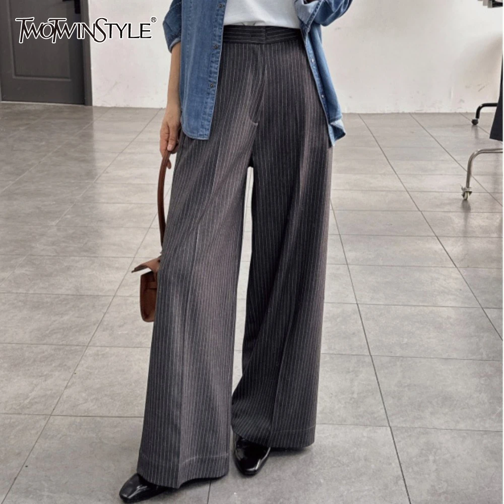 TWOTWINSTYLE Hit Color Srtiped Looose Casual Pant for Women High Waist Minimalsit Wide Leg Pant Female Fashion Style New
TWOTWINSTYLE Hit Color Srtiped Looose Casual Pant for Women High Waist Minimalsit Wide Leg Pant Female Fashion Style New