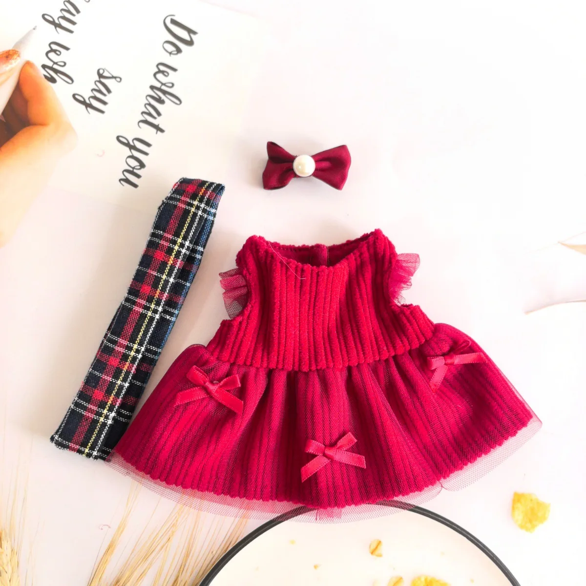Doll Clothes Fit 25cm Baby Mellchan Doll Toy 1/6 BJD Doll Accessories Cute Christmas Corduroy Red Dress Dress Up Girls Gifts
Doll Clothes Fit 25cm Baby Mellchan Doll Toy 1/6 BJD Doll Accessories Cute Christmas Corduroy Red Dress Dress Up Girls Gifts