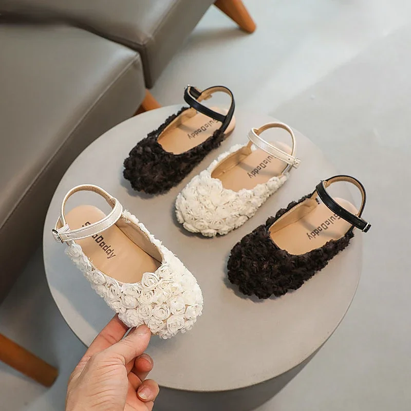 Girls Sandals 2024 Cute Toes Wrapped Flowers Spring New Children Fashion Princess Mary Janes for Party Wedding Shows Simple Cute
Girls Sandals 2024 Cute Toes Wrapped Flowers Spring New Children Fashion Princess Mary Janes for Party Wedding Shows Simple Cute