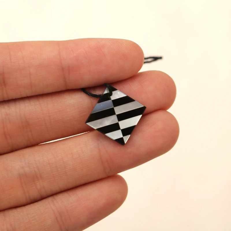 Natural Stone Obsidian Shell Intarsia Front Drilled Pendant Bead 13x2mm 0.9g Semiprecious Fashion Jewelry Accessory
Natural Stone Obsidian Shell Intarsia Front Drilled Pendant Bead 13x2mm 0.9g Semiprecious Fashion Jewelry Accessory
