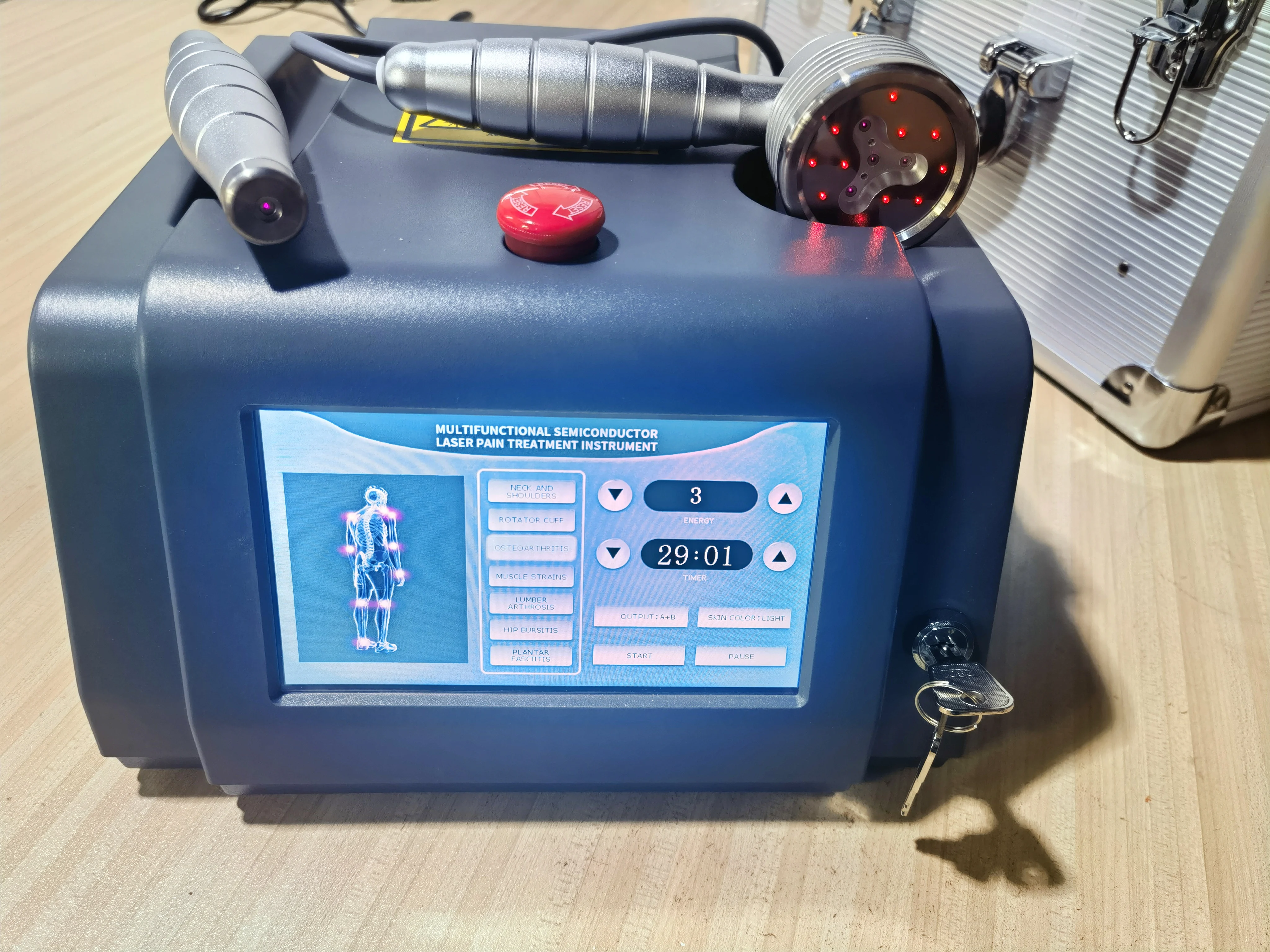 650nm & 808nm Dual-Wavelength Laser Therapy Device – Pain Relief & Healing for Humans & Animals
650nm & 808nm Dual-Wavelength Laser Therapy Device – Pain Relief & Healing for Humans & Animals