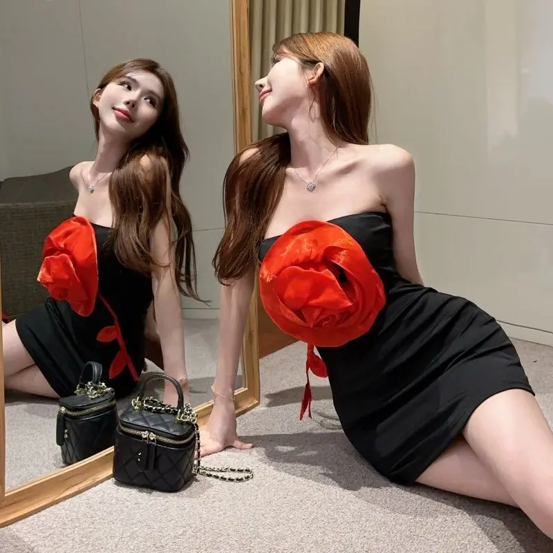 Temperamental Celebrity Style Slim Fit Pleated Hips for Women with Waist-hugging Three-dimensional Flower Design Slim Dress
Temperamental Celebrity Style Slim Fit Pleated Hips for Women with Waist-hugging Three-dimensional Flower Design Slim Dress