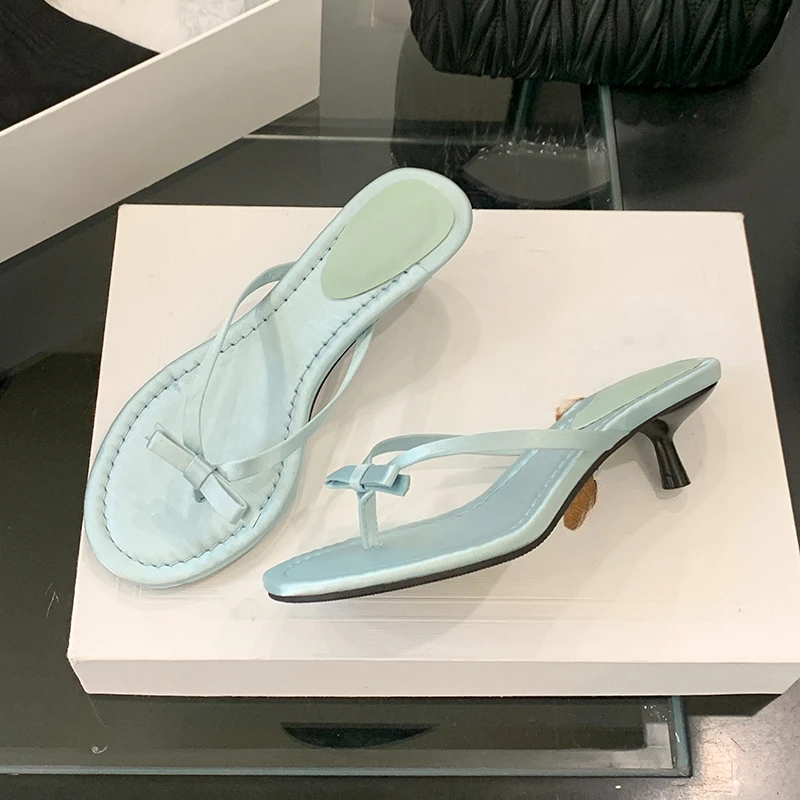 Sexy Low Heels Flip Flops Slippers Women Sandals Round Toe Summer Mules Party Dress Female Shoes Zapatillas De Mujer
Sexy Low Heels Flip Flops Slippers Women Sandals Round Toe Summer Mules Party Dress Female Shoes Zapatillas De Mujer