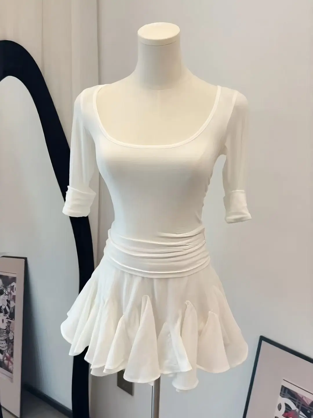 White Slim Fit Summer Set for Women with mid Sleeve Low round Neck T-Shirt And High Waist Puffy Half Skirt Two Piece Suit
White Slim Fit Summer Set for Women with mid Sleeve Low round Neck T-Shirt And High Waist Puffy Half Skirt Two Piece Suit