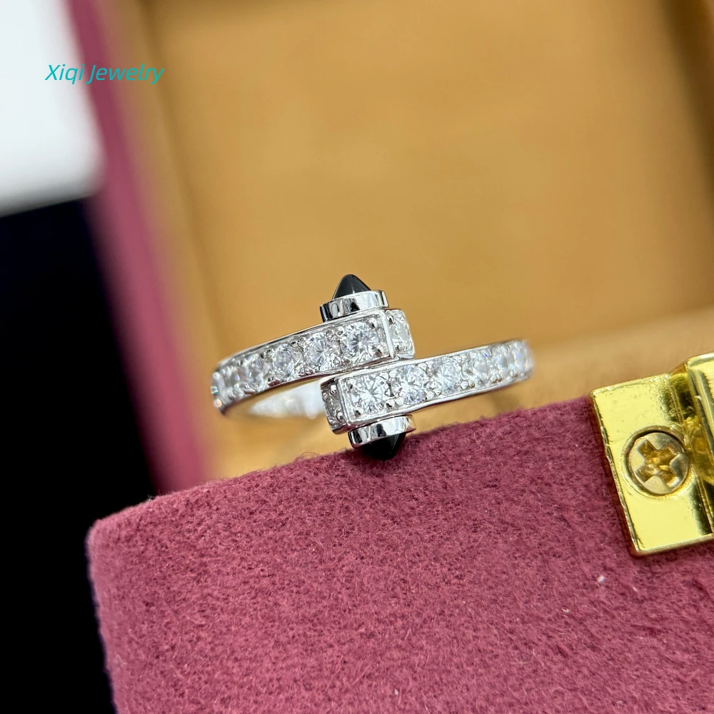 Ювелирные изделия Xiqi из чистого серебра S925, индивидуальная черная заклепка, двойная пуля, двухрядная дрель, кольцо с крестом для пары, высококачественное ювелирное изделие 
Ювелирные изделия Xiqi из чистого серебра S925, индивидуальная черная заклепка, двойная пуля, двухрядная дрель, кольцо с крестом для пары, высококачественное ювелирное изделие