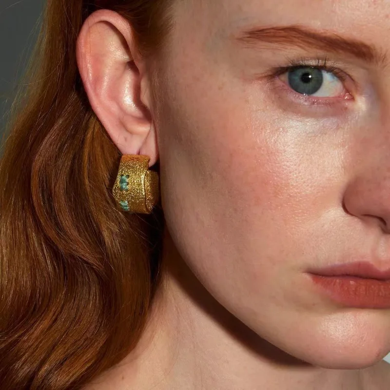 Retro Vacation Style Color Threading Earrings Simple Personalized Stud Earrings Light Luxury Niche Design High-end Earrings
Retro Vacation Style Color Threading Earrings Simple Personalized Stud Earrings Light Luxury Niche Design High-end Earrings
