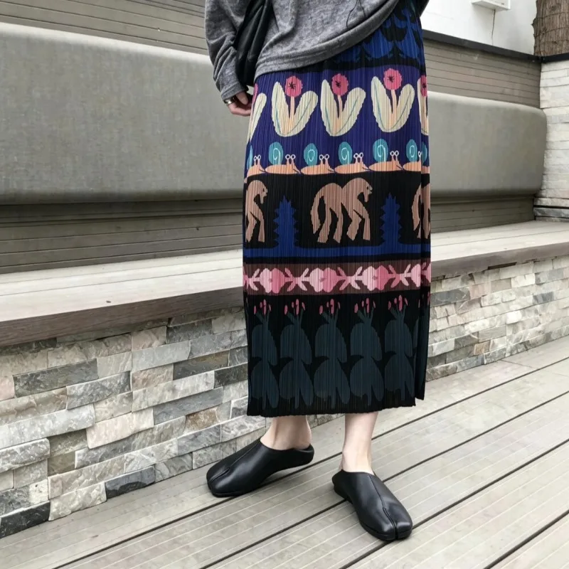 Miyake Pleated Abstract Art Print Skirt Plisse 2026 New Mid-Length Fold Jupe Women Summer Elastic Waist Pleats Vintage Skirt
Miyake Pleated Abstract Art Print Skirt Plisse 2026 New Mid-Length Fold Jupe Women Summer Elastic Waist Pleats Vintage Skirt
