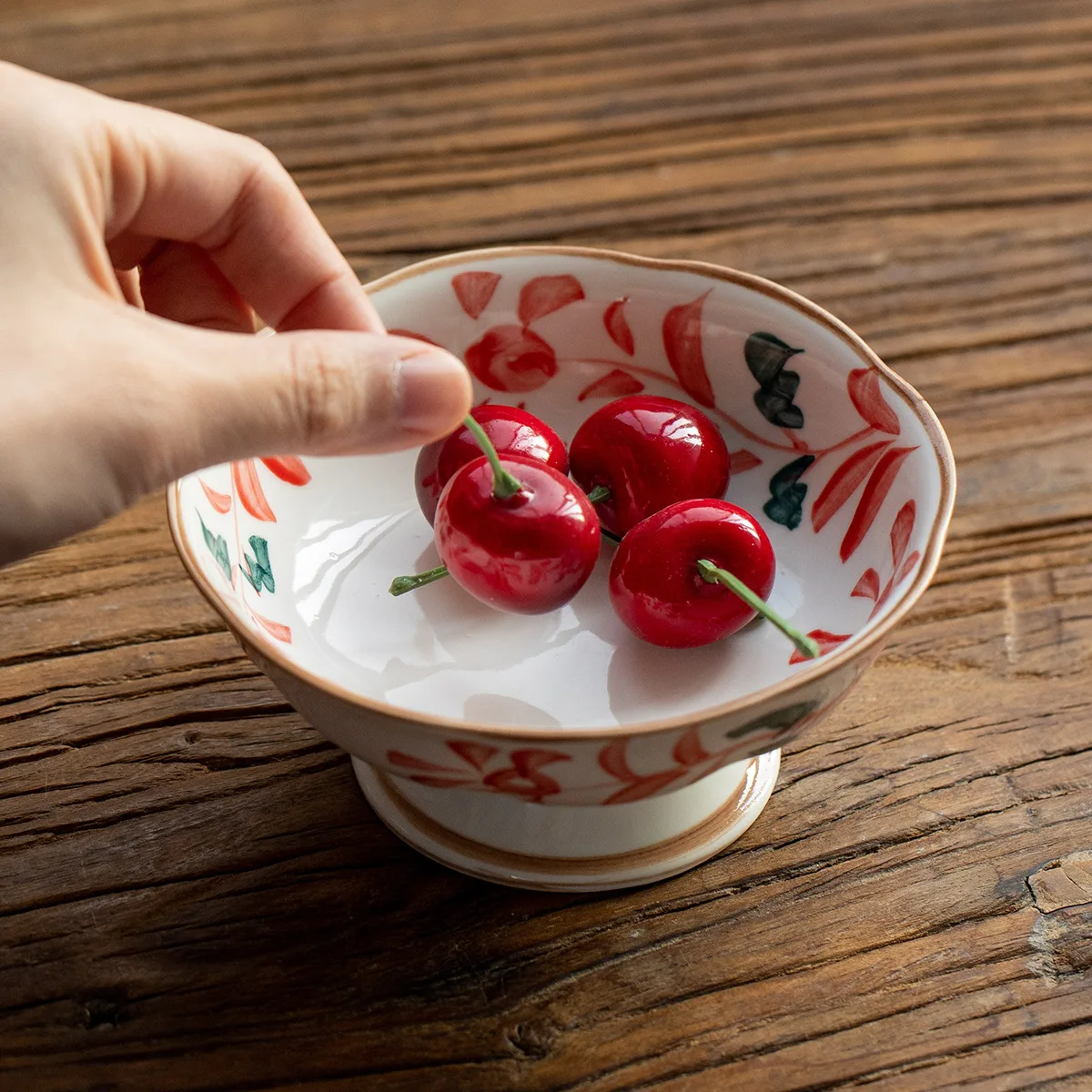 Retro Japanese Ceramic High Footed Plate for Fruits And Tea Cakes General Use Handmade Floral Pattern round Dish from Japan
Retro Japanese Ceramic High Footed Plate for Fruits And Tea Cakes General Use Handmade Floral Pattern round Dish from Japan