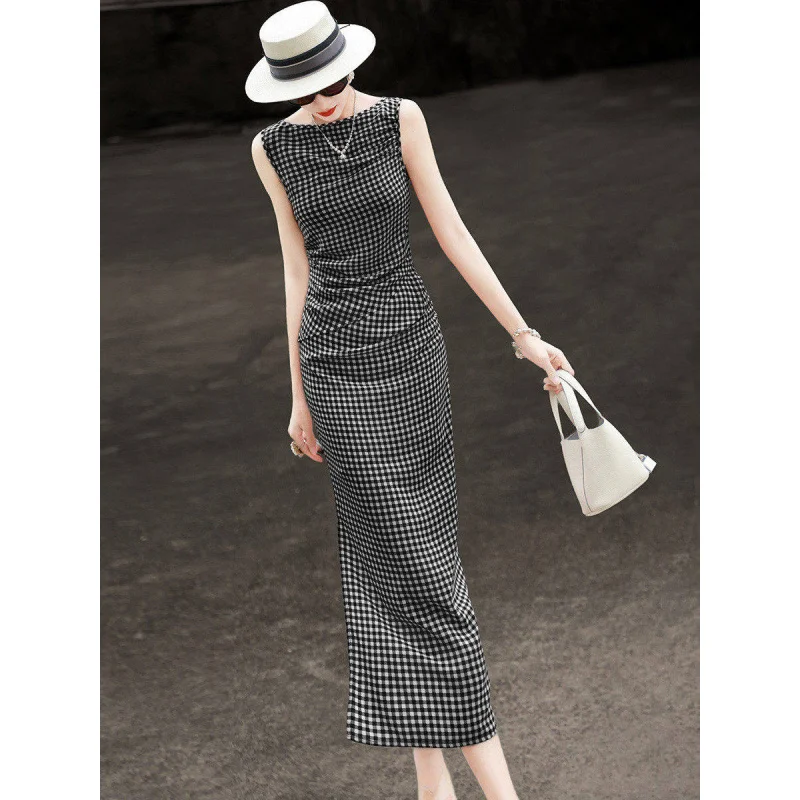MEXCOCO 2026 New Summer French Boat Neck Sleeveless Side Ruched Houndstooth Check Slim Mermaid Maxi Dress
MEXCOCO 2026 New Summer French Boat Neck Sleeveless Side Ruched Houndstooth Check Slim Mermaid Maxi Dress