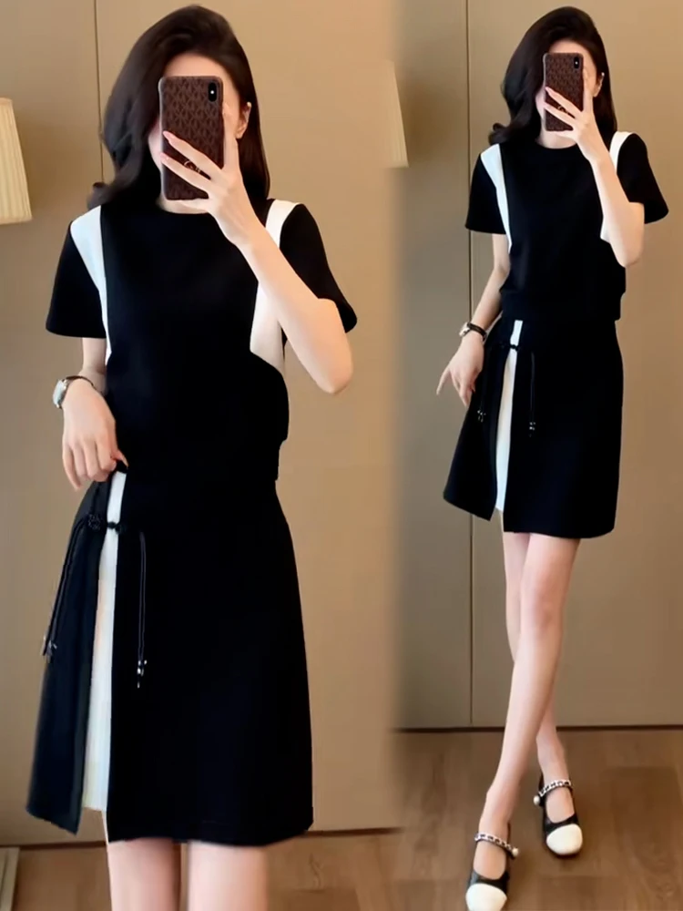 Fashionable Splice Loose Short Sleeve round Neck Half Skirt Set Women's Summer New Style Slimming Two-Piece Suit Elegant Quality
Fashionable Splice Loose Short Sleeve round Neck Half Skirt Set Women's Summer New Style Slimming Two-Piece Suit Elegant Quality