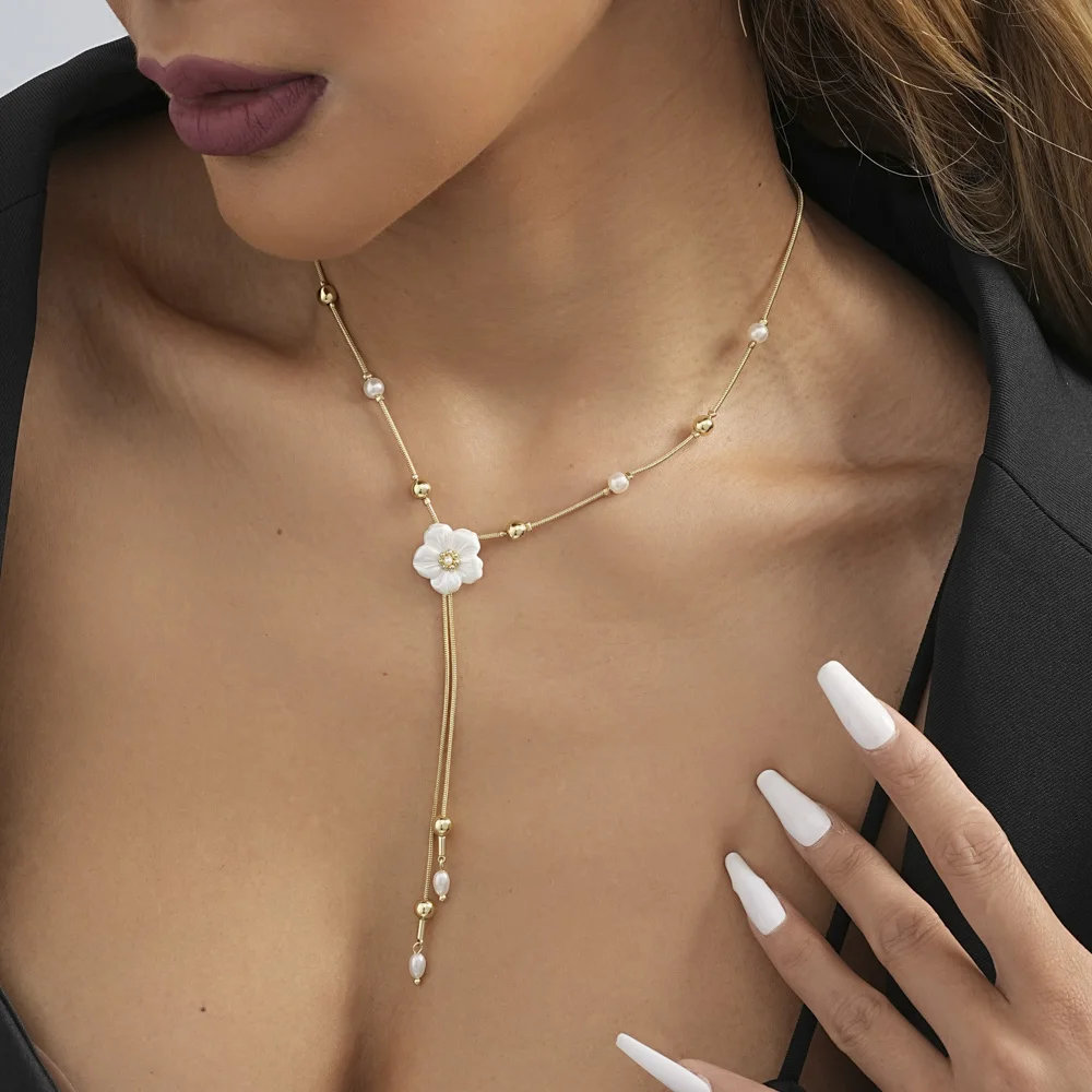 Creative Round Bead Imitation Pearl Flower Pendant Necklace For Women Fashion Trend Ladies Birthday Party Gift Jewelry Wholesale
Creative Round Bead Imitation Pearl Flower Pendant Necklace For Women Fashion Trend Ladies Birthday Party Gift Jewelry Wholesale