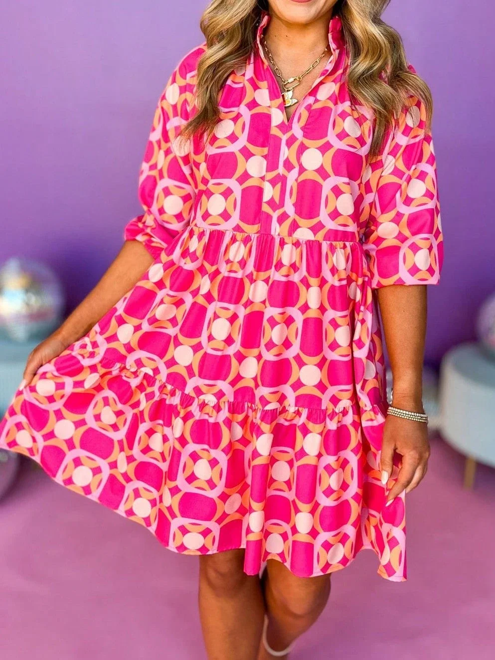 Women's Geometric Print Three-Quarter Sleeve Ruffled Collar Tiered Dress
Women's Geometric Print Three-Quarter Sleeve Ruffled Collar Tiered Dress