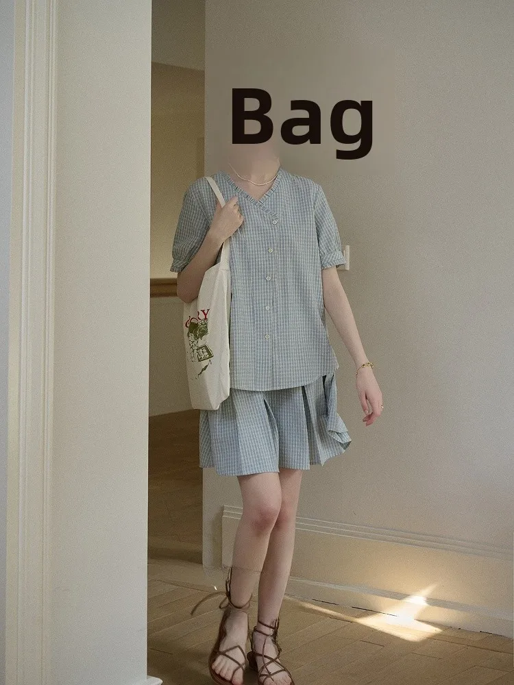 SimpleRetro Color-Knitted Plaid Set Short-Sleeve Shirt Half-length Skirt Fashionable Women's Ensemble Spring 2025 Collection
SimpleRetro Color-Knitted Plaid Set Short-Sleeve Shirt Half-length Skirt Fashionable Women's Ensemble Spring 2025 Collection