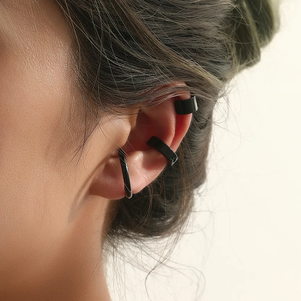 Women's fashion clip-on earrings, pierless earrings, premium ear bone clips, fake stud earrings, hip-hop earrings 3 packs.
Women's fashion clip-on earrings, pierless earrings, premium ear bone clips, fake stud earrings, hip-hop earrings 3 packs.