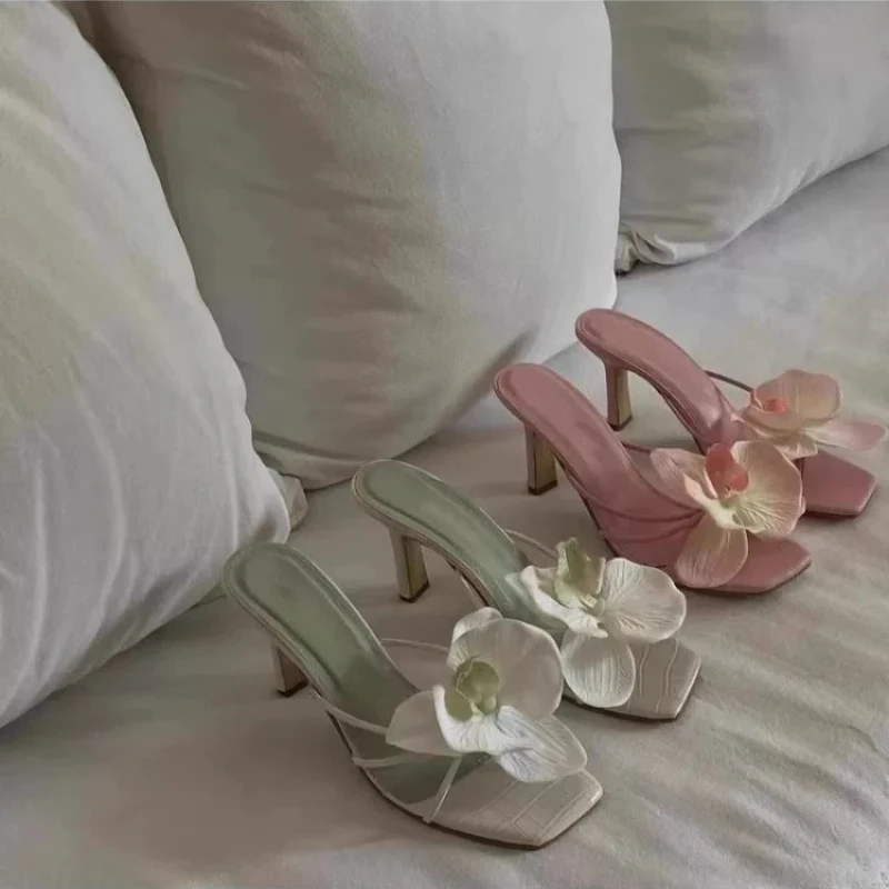 Tourist Beach Slippers Europe and The United States 2026 New Flower Decoration Toe High Heel Sandals Women's Summer Fashion
Tourist Beach Slippers Europe and The United States 2026 New Flower Decoration Toe High Heel Sandals Women's Summer Fashion