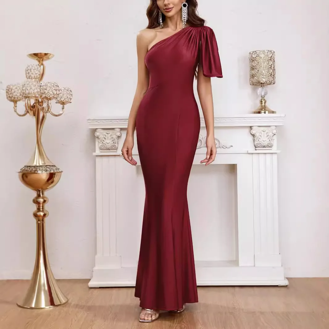 New Fashion Bandage Dress Elegant Short Sleeve One Shoulder One-Piece Tight Evening 
New Fashion Bandage Dress Elegant Short Sleeve One Shoulder One-Piece Tight Evening