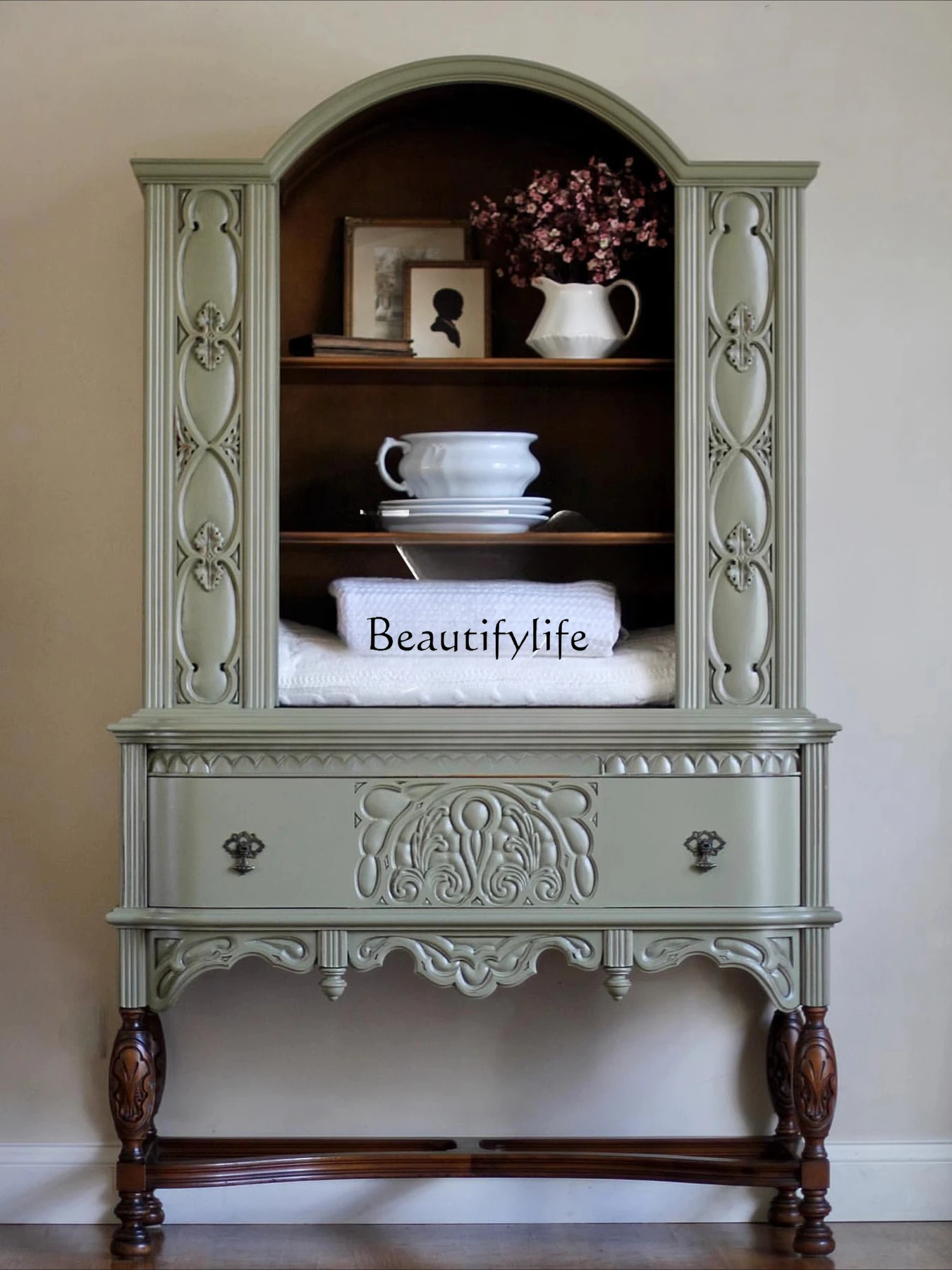 French Retro Solid Wood Carved Living Room Wall-Mounted Sideboard French European Style Storage Wine Cabinet
French Retro Solid Wood Carved Living Room Wall-Mounted Sideboard French European Style Storage Wine Cabinet