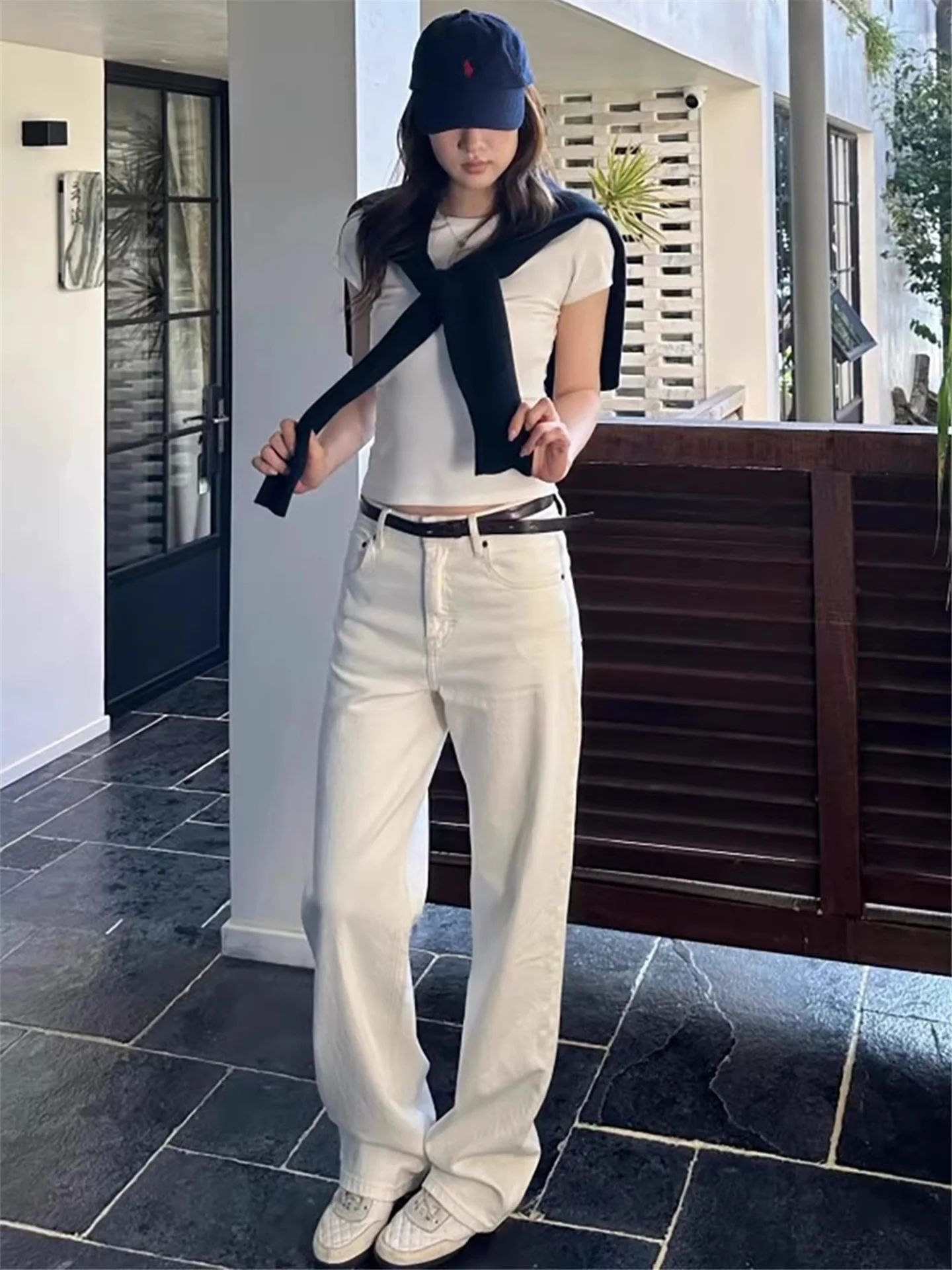 Low-Waist Straight-Leg Jeans Women's Loose Slimming Extended Length Casual Pants Cotton Material Soft Fabric Wide Leg
Low-Waist Straight-Leg Jeans Women's Loose Slimming Extended Length Casual Pants Cotton Material Soft Fabric Wide Leg