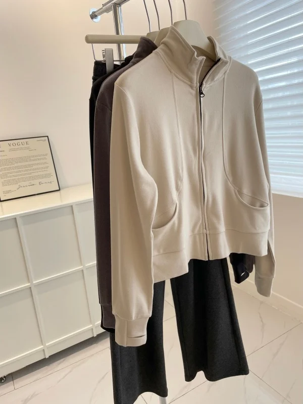 Soft Cozy Women's Stand Collar Zipper Cardigan Sweater Slimming Versatile Korean Style Commute Wind Long Sleeve Thickened Velvet
Soft Cozy Women's Stand Collar Zipper Cardigan Sweater Slimming Versatile Korean Style Commute Wind Long Sleeve Thickened Velvet
