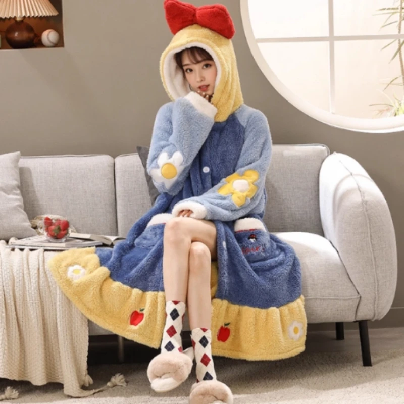 Snow White Princess Coral Velvet Nightgown Women'S Cute Cartoon Pajamas With Thickened Hood Autumn Winter Home Clothing Bathrobe
Snow White Princess Coral Velvet Nightgown Women'S Cute Cartoon Pajamas With Thickened Hood Autumn Winter Home Clothing Bathrobe