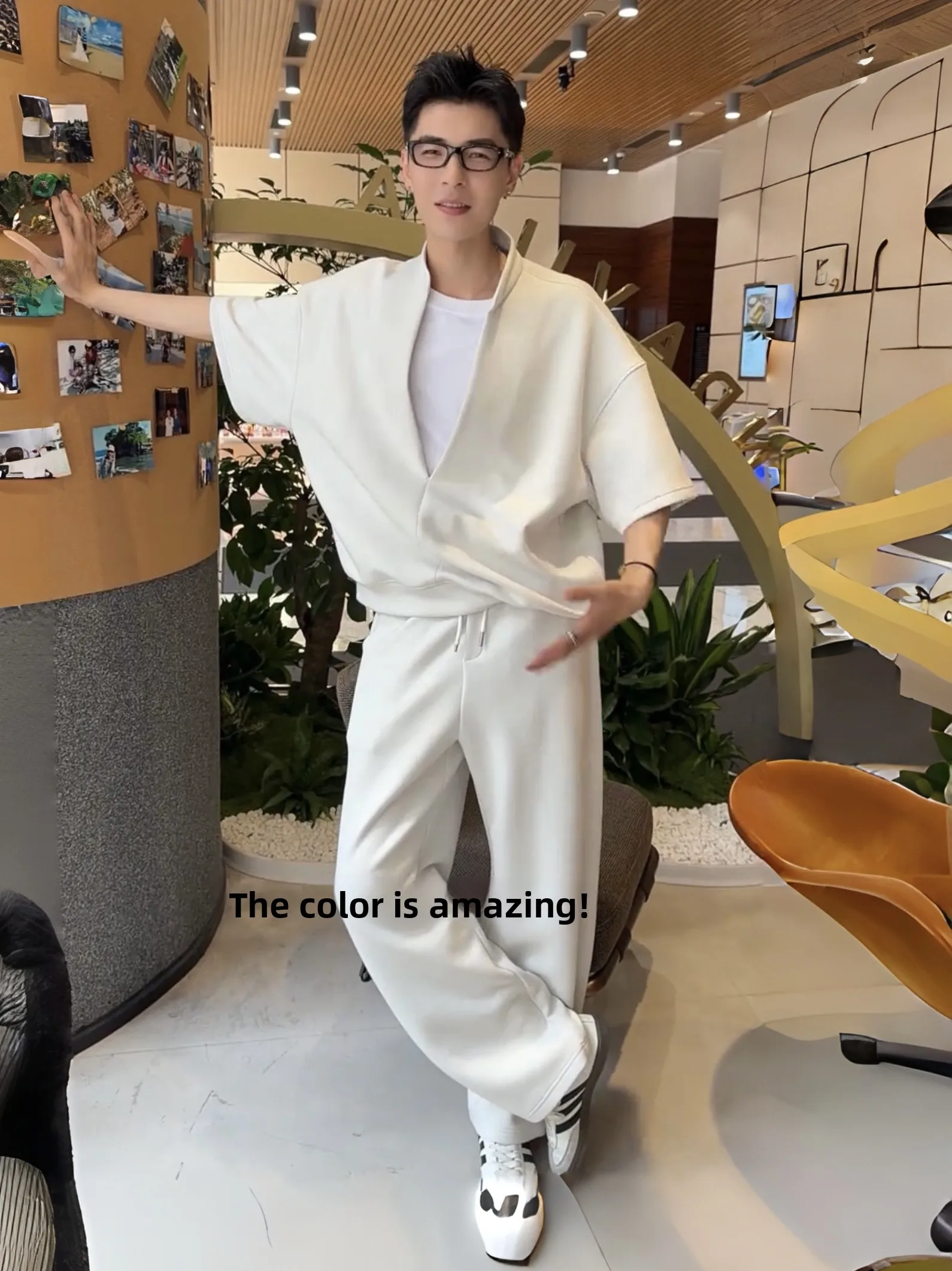 Summer New Ice Sensation Modal Casual Sport Set Men's Handsome Fashion Short Sleeve Long Pants Two Piece Set Polyester Fiber
Summer New Ice Sensation Modal Casual Sport Set Men's Handsome Fashion Short Sleeve Long Pants Two Piece Set Polyester Fiber