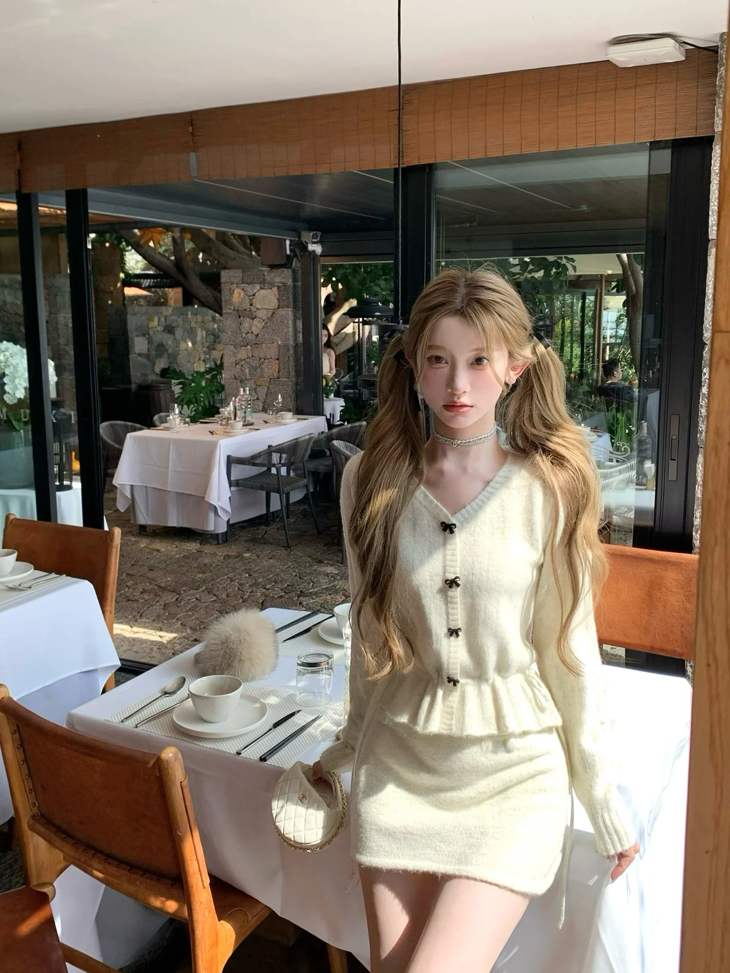 Chil Sung Sweet Heart Молочный кролик Шерстяная текстура Узел Вязаный топ f Юбка ort Юбка Ele Ensemble
Chil Sung Sweet Heart Молочный кролик Шерстяная текстура Узел Вязаный топ f Юбка ort Юбка Ele Ensemble